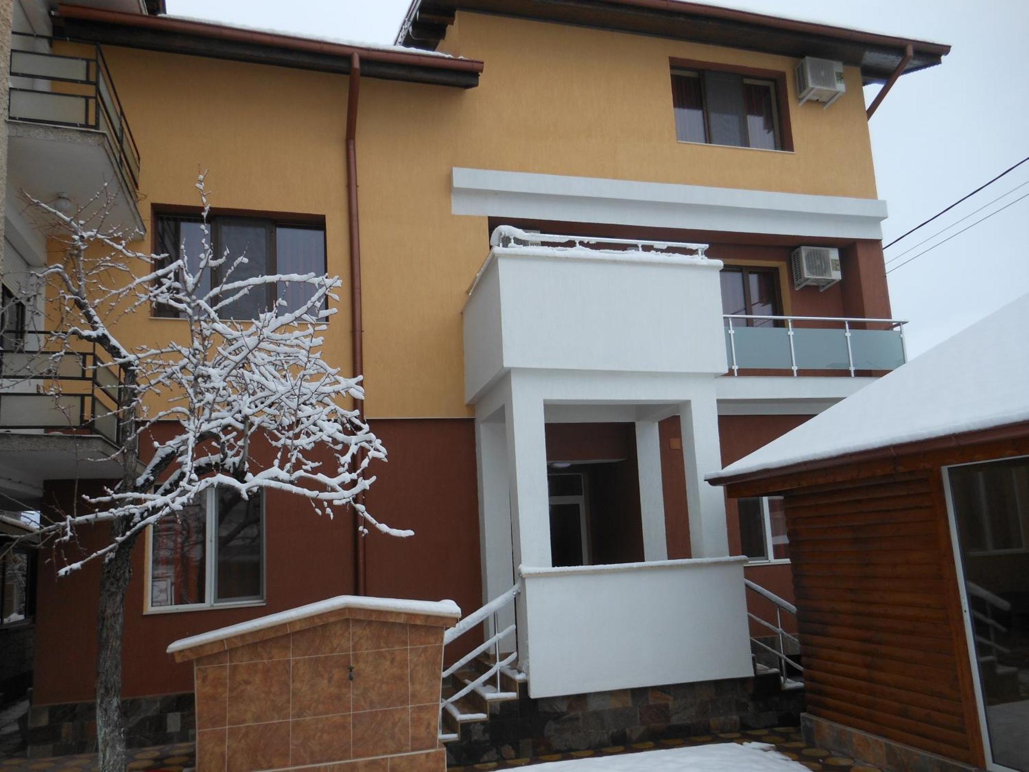 Guest House Goranovi Βέλινγκραντ Εξωτερικό φωτογραφία